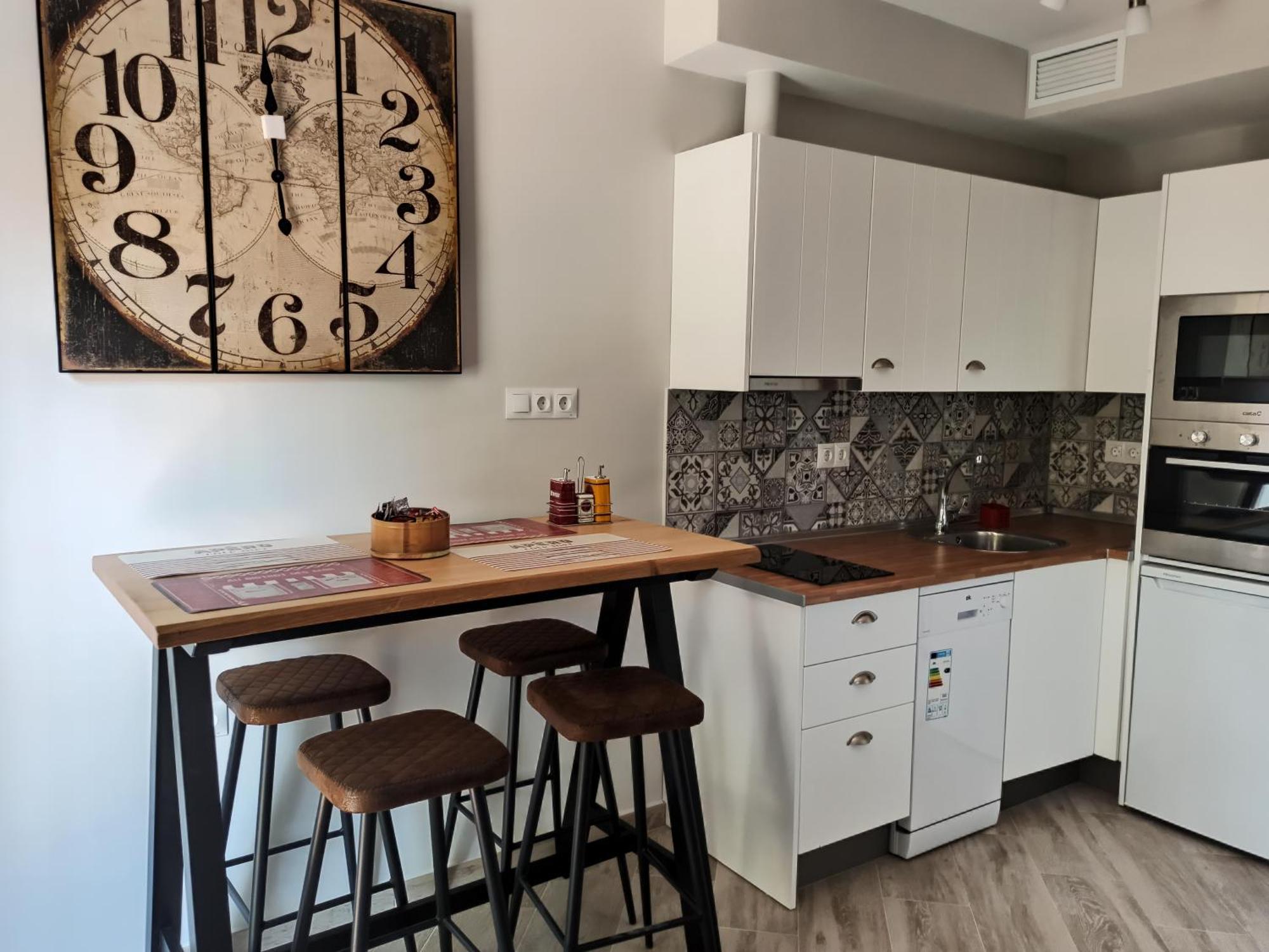 Barcelo 21, Parking On Request, Atico With Terrace & Studio With Patio, Center, Breakfast Included, Quite Neighborhood, Bc Малага Номер фото